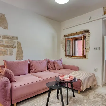 Vendégház House Ante 3*
